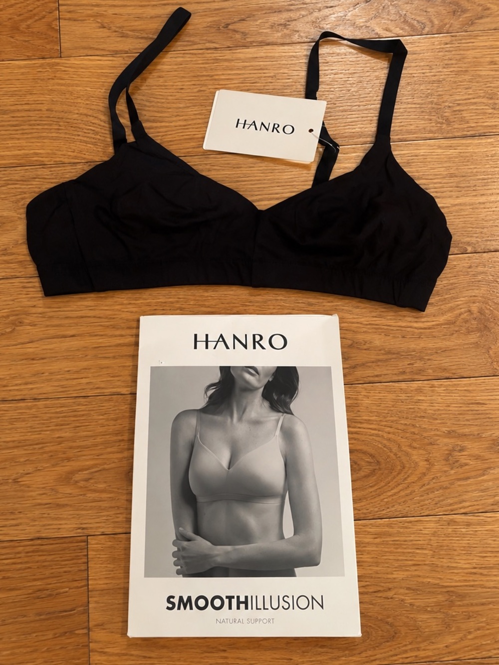 HANRO Smooth Illusion Wireless Soft Cup Bra 34A Black NWT Luxury Lingerie